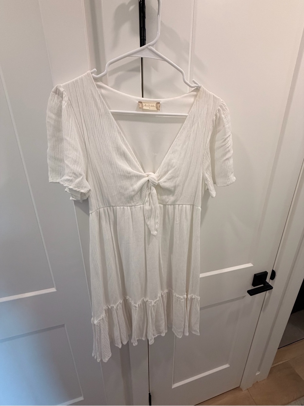 Altar'd State White Knot Front Top